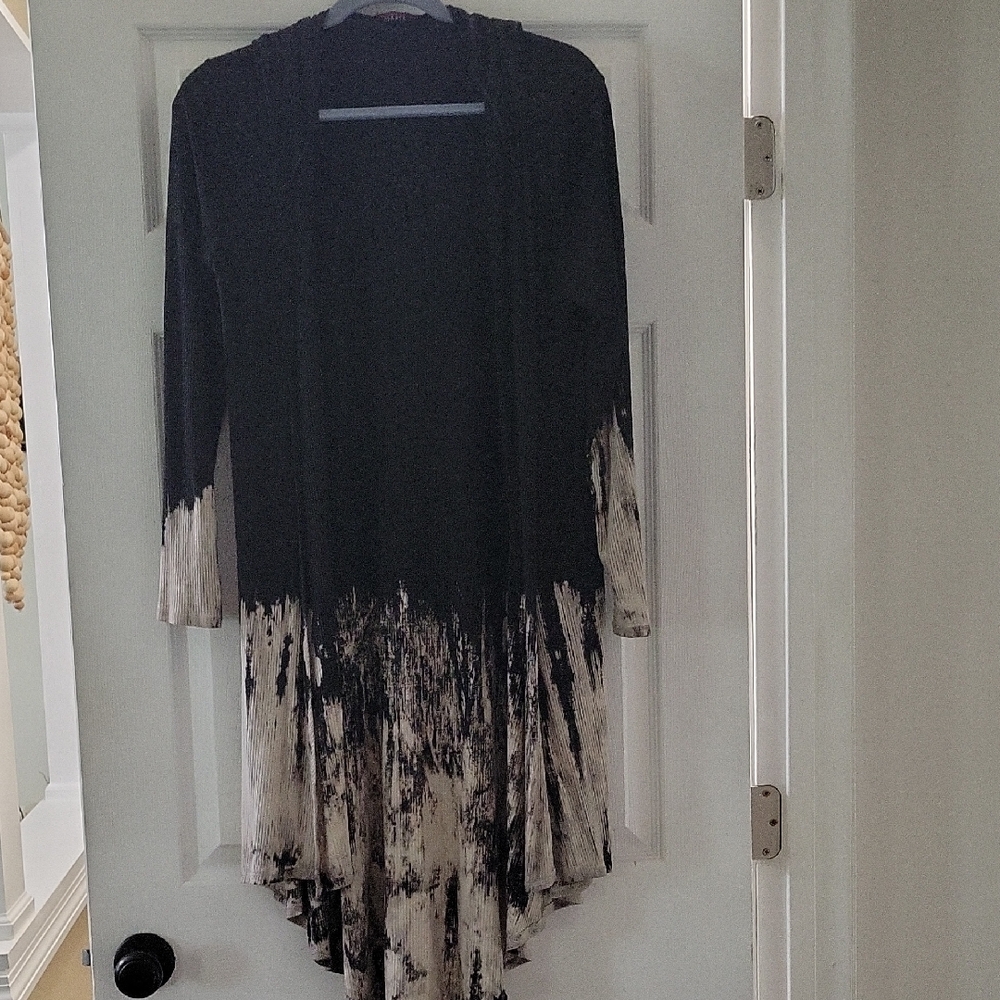 Black & Cream Ombre Hi Lo Hooded Open Duster Cardigan with an asymmetrical hem 